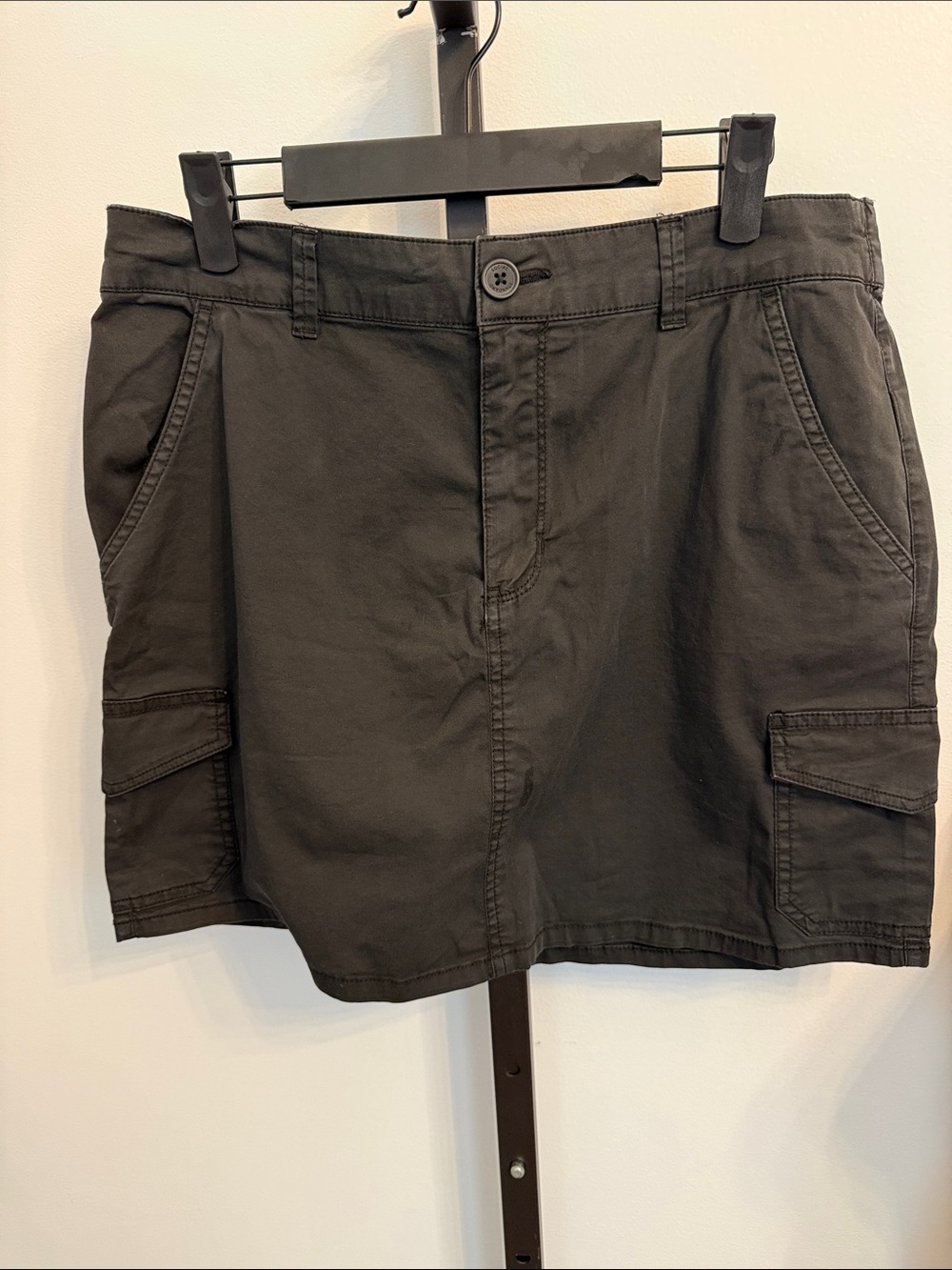 Social Standards by Sanctuary Utility Mini Skirt in Black - Casual Cargo Style L